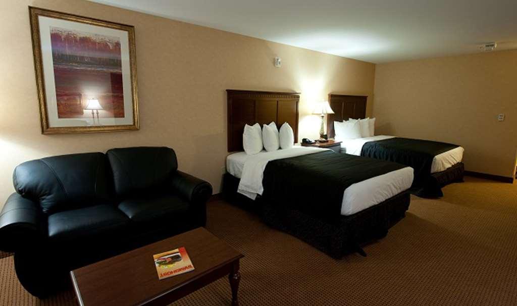 Grand Hotel At Bridgeport Tigard Room photo