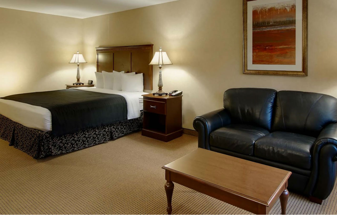 Grand Hotel At Bridgeport Tigard Exterior photo